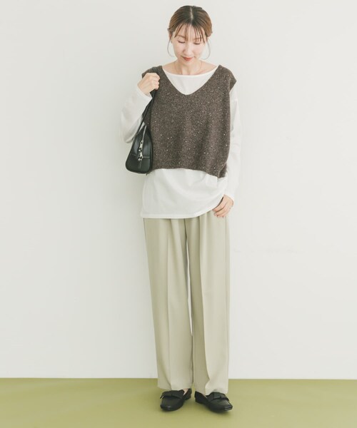 ITEMS URBANRESEARCH(アイテムズ アーバンリサーチ)の「スパンコールVネックニットベスト(ニット/セーター・レディース・BRN/WHT/BLK・FREE)」の22枚目の写真