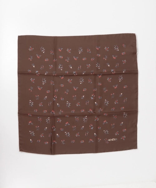 かぐれ(カグレ)の「AENEIS FLORAL DUST SILK SCARF(バンダナ/スカーフ・レディース・SABBIA/SEPIA・0)」の1枚目の写真