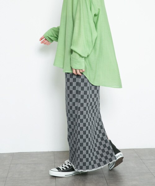 KBF（ケイビーエフ）の「チェッカーパターンデニムスカート（デニムスカート・レディース・BLUE/GRAY/BLACK・one）」の13枚目の写真