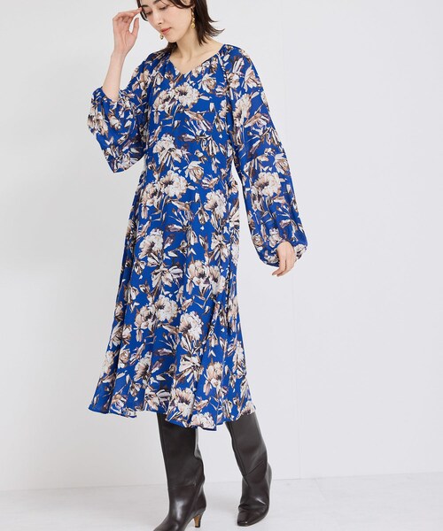 ROPE'（ロペ）の「シアープリントボリュームスリーブワンピース（ワンピース・レディース・ブラック/グリーン/ブルー・36/38）」の11枚目の写真