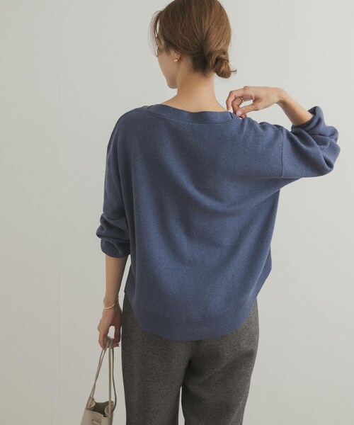 URBAN RESEARCH DOORS（アーバンリサーチドアーズ）の「コットンウールボートネックニット（ニット/セーター・レディース・BLUE/CHARCOAL/GOLD・Free）」の17枚目の写真