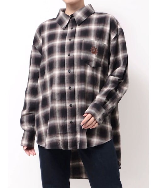 EVRIS（エヴリス）の「SUNNYオーバーサイズチェックシャツ（シャツ/ブラウス・レディース・グレー/ブラック・F/L）」の6枚目の写真