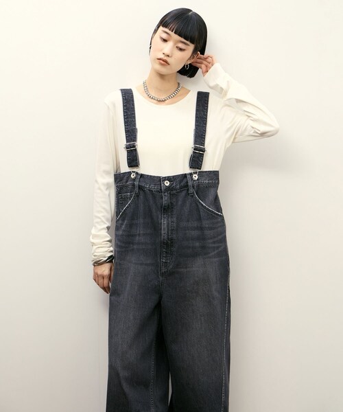 ADAM ET ROPE'(アダムエロペ)の「【サステナブル】2WAYデニムサロペット(サロペット/オーバーオール・レディース・ブラック/ブルー・36/38)」の11枚目の写真