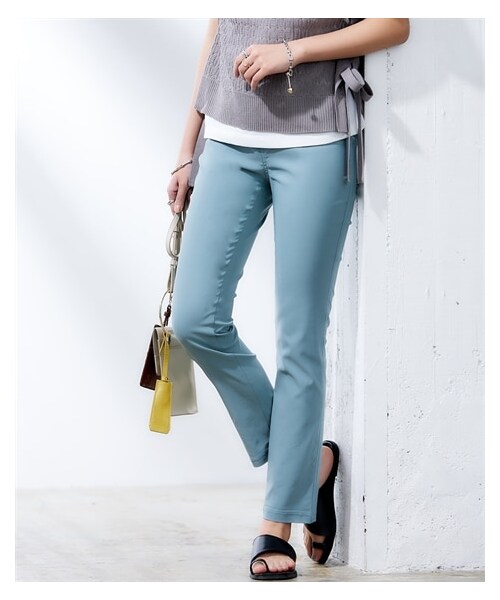 nissen（ニッセン）の「【接触冷感】ひんやりレギンススキニーパンツ（９分丈）（パンツ・レディース・黒/ライトベージュ/アイスグレー/杢サックス/杢ネイビー/ヒッコリーストライプ/シトラスイエロー/ベージュ/サックスブルー/カーキ/ダスティーミント/ネイビー/ラベンダー/シルバーグレー/ギンガムチェック/グレンチェック/コードレーン・S/M/L/LL）」の10枚目の写真