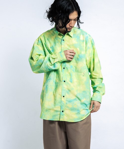 EKAL（エカル）の「『UR TECH』ナイロンタッサーロングスリーブシャツ（シャツ/ブラウス・メンズ・レイクサンリーフ/イエロー/ネイビー/グラファイト/レイクブルー・M/L/XL）」の19枚目の写真