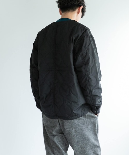 URBAN RESEARCH DOORS(アーバンリサーチドアーズ)の「FORK&SPOON リバーシブルノーカラーブルゾン(ブルゾン・メンズ・OLIVE/BLACK・4/5)」の7枚目の写真