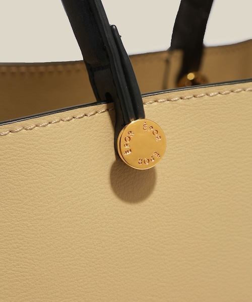 ROPE'(ロペ)の「【E'POR】【WEB限定】Y BAG Medium+/A4対応・通勤(トートバッグ・レディース・キナリ/ベージュ/ブルー系・F)」の18枚目の写真