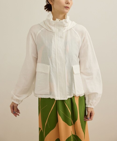 ROPE'(ロペ)の「【洗える】ビスコースリネン ライトマウンテンパーカー/一部セットアップ対応(ブルゾン・レディース・オフホワイト/ネイビー・36/38)」の20枚目の写真