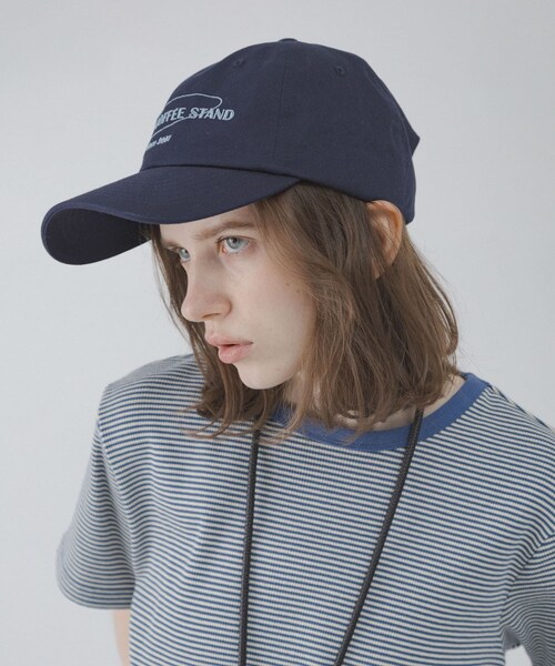 URBAN RESEARCH Sonny Label（アーバンリサーチサニーレーベル）の「エンブロイダリーロゴキャップ（キャップ・レディース・ネイビー/ブラウン/ブルー・One）」の13枚目の写真