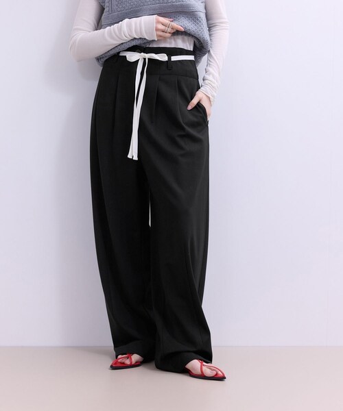 ADAM ET ROPE'(アダムエロペ)の「【WEB限定】ハイウエストカーブパンツ(その他パンツ・レディース・ブラック/オフホワイト/キャメル・34/36/38)」の5枚目の写真