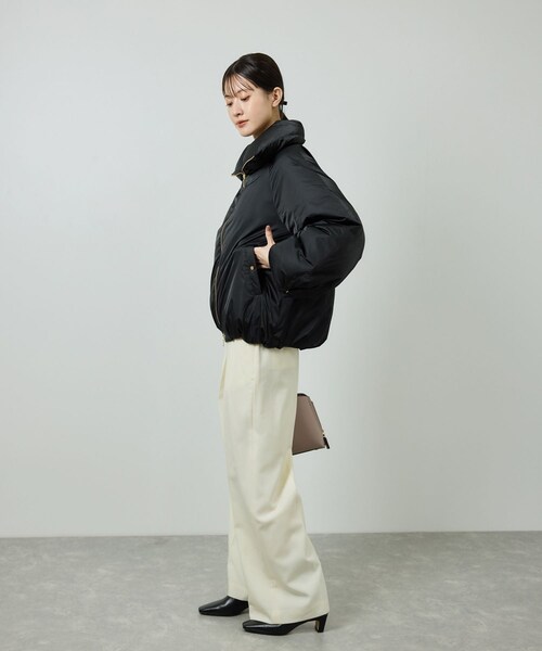 ROPE'（ロペ）の「ハイネックジップショート丈ダウンコート/イージーケア（ダウンジャケット/コート・レディース・ブラック/ネイビー・F）」の11枚目の写真