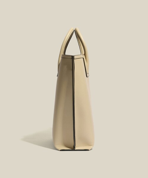 ROPE'(ロペ)の「【E'POR】【WEB限定】Ree BAG Large/A4対応・通勤・軽量・26SS(トートバッグ・レディース・ブラック/ライトグレー/ベージュ/グリーン系/ラベンダー・F)」の14枚目の写真