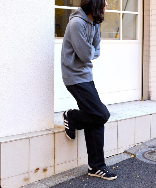 ADAM ET ROPE'（アダムエロペ）の「【GALLIA/ガッリア】Knit hoodie（パーカー・メンズ・グレー/ネイビー・50/52）」の8枚目の写真