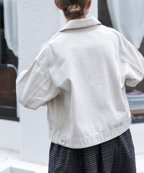 URBAN RESEARCH DOORS（アーバンリサーチドアーズ）の「FORK&SPOON　ガーメントダイツイルジップブルゾン（ブルゾン・レディース・IVORY/CHARCOAL・1）」の6枚目の写真