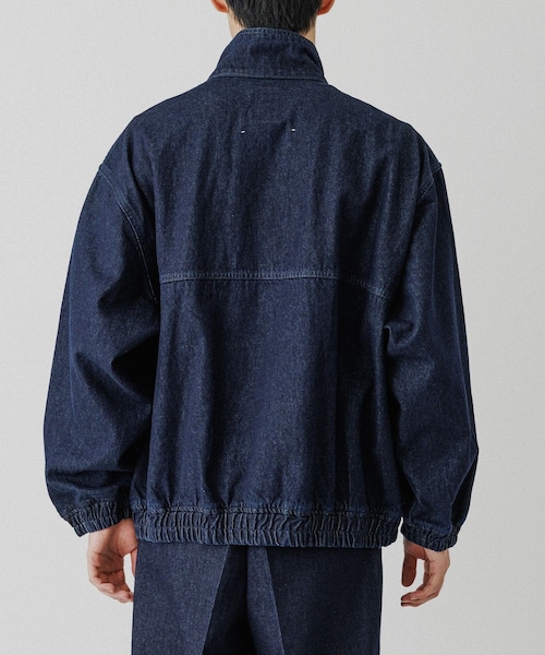 ADAM ET ROPE'（アダムエロペ）の「デニム ボマージャケット / ADAM ET ROPE' JEANS -FILM-（デニムジャケット・レディース・ブラック系/ネイビー・L/M）」の9枚目の写真