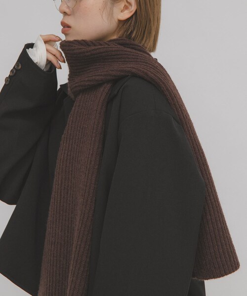 KBF（ケイビーエフ）の「リブニットマフラー（マフラー・レディース・IVORY/L.BLUE/BROWN・one）」の10枚目の写真