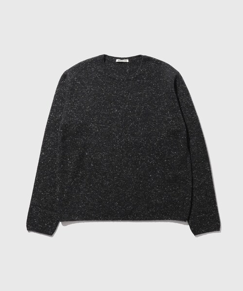 ADAM ET ROPE'(アダムエロペ)の「【AURALEE/オーラリー】CASHMERE NEP KNIT P/O(ニット/セーター・メンズ・ブラック/ライトグレー・3/4)」の2枚目の写真