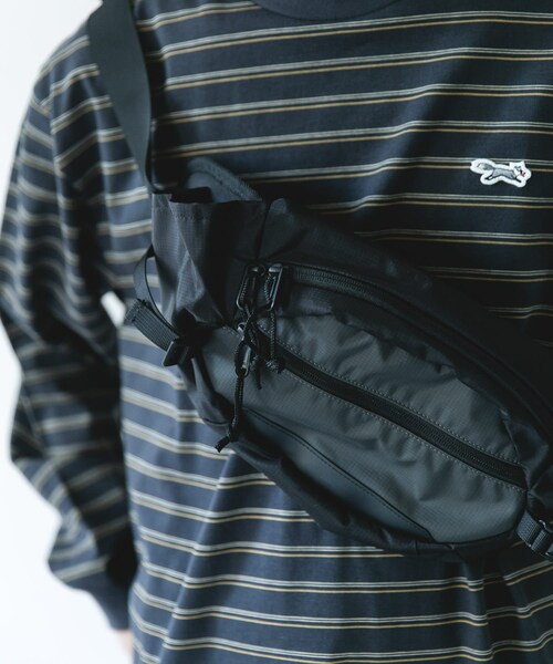 URBAN RESEARCH DOORS(アーバンリサーチドアーズ)の「フロントポケットボディバッグ(ショルダーバッグ・メンズ・BLACK/GRAY・-)」の12枚目の写真