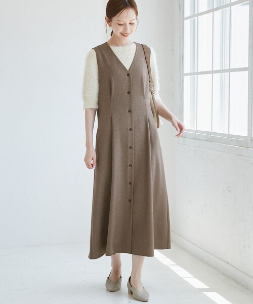 ROPE' PICNIC（ロペピクニック）の「ウエストタックジャンパースカート（ジャンパースカート・レディース・ブラック系/グレー/ライトグレー/ベージュ系/ネイビー・F）」の7枚目の写真