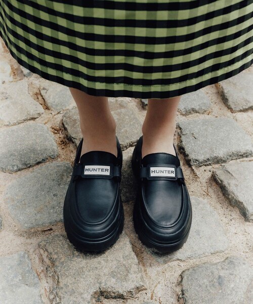 ADAM ET ROPE'(アダムエロペ)の「【HUNTER for ADAM ET ROPE'】別注 LOAFER MULE(レインシューズ・レディース・ブラック/キナリ・23/24/25)」の9枚目の写真
