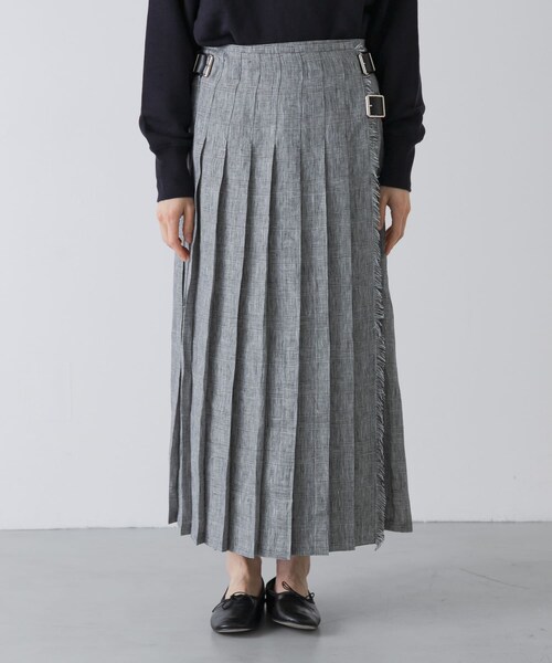 かぐれ（カグレ）の「『別注』O’NEIL OF DUBLIN×かぐれ　LINEN PLEATS SKIRT（スカート・レディース・BLUE/GLEN CHECK・XS）」の12枚目の写真