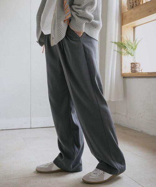 SENSE OF PLACE by URBAN RESEARCH（センスオブプレイスバイアーバンリサーチ）の「ダブルタックワイドスラックス（その他パンツ・メンズ・BLACK/GRAY/BROWN/KHAKI・M/L）」の22枚目の写真