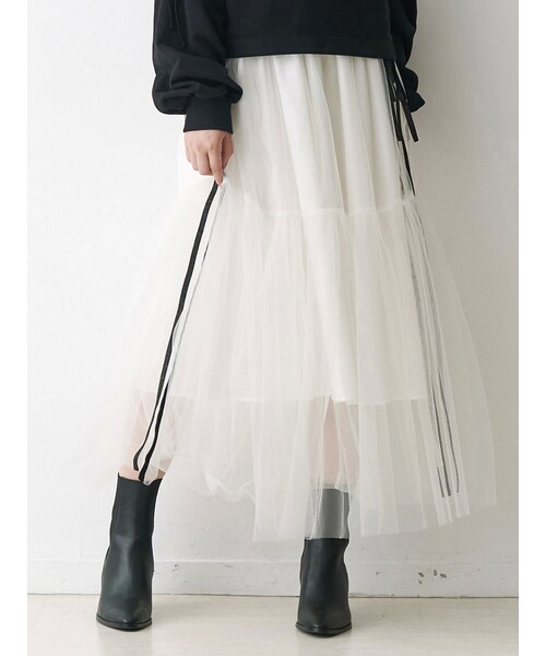 CALNAMUR（カルナムール）の「サイドライン&リボンチュールスカート（スカート・レディース・ホワイト/ブラック・F）」の2枚目の写真
