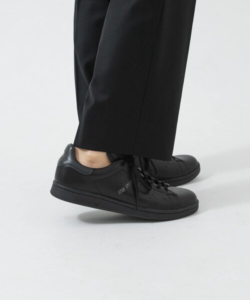 URBAN RESEARCH（アーバンリサーチ）の「adidas　STAN SMITH LUX（スニーカー・メンズ・CORE BLACK・26/26.5/27/27.5/28/28.5/29/30）」の4枚目の写真