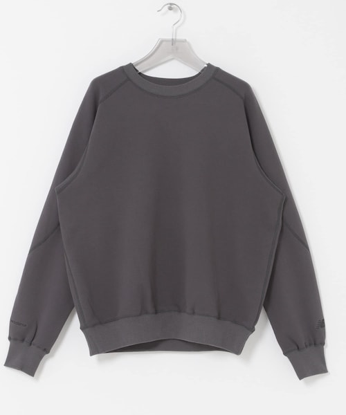 URBAN RESEARCH（アーバンリサーチ）の「NEW BALANCE　NB GREYオーバーサイズクルーネック（スウェット・メンズ・AGT/ABR/BK・M/L/XL）」の3枚目の写真