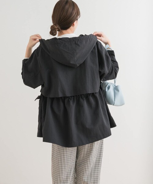 URBAN RESEARCH DOORS(アーバンリサーチドアーズ)の「ナイロンマウンテンパーカー(マウンテンパーカー・レディース・L.BEIGE/L.BLUE/BLACK・M)」の10枚目の写真