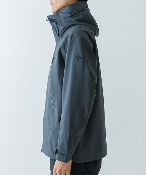 URBAN RESEARCH（アーバンリサーチ）の「『別注』DESCENTE ALLTERRAIN×URBAN RESEARCH　CREAS（マウンテンパーカー・メンズ・GRAPHITE・M/L/O）」の12枚目の写真