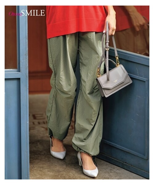 nissen（ニッセン）の「パラシュートパンツ【OtonaSMILE】（パンツ・レディース・オフホワイト/黒/カーキ・M/L/LL/3L/4L/5L）」の3枚目の写真