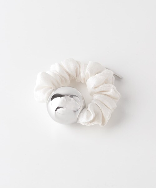 URBAN RESEARCH ROSSO（アーバンリサーチロッソ）の「heyep　M Metal Ball Silk Scrunchie（ヘアゴム・レディース・BLACK/WHITE/別注BLUE・-）」の5枚目の写真