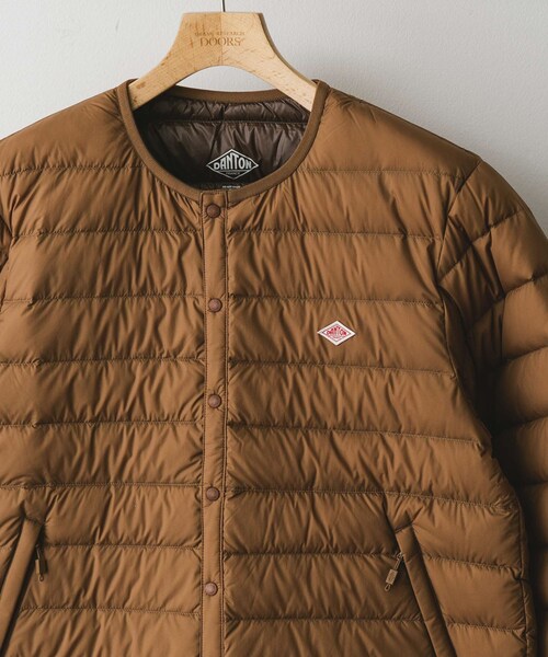 URBAN RESEARCH DOORS(アーバンリサーチドアーズ)の「DANTON INNER DOWN CREWNECK JACKET(その他アウター・メンズ・NAVY/BLACK/OLIVE/SAND BEIGE/IRON/LT.BROWN・M/L/XL)」の2枚目の写真