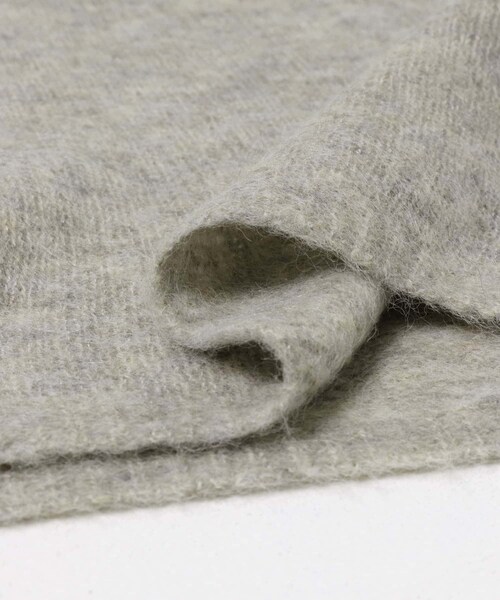 かぐれ(カグレ)の「YLEVE ALPACA KNIT HENLY NECK(ニット/セーター・レディース・FOG/OFF WHITE・1)」の18枚目の写真