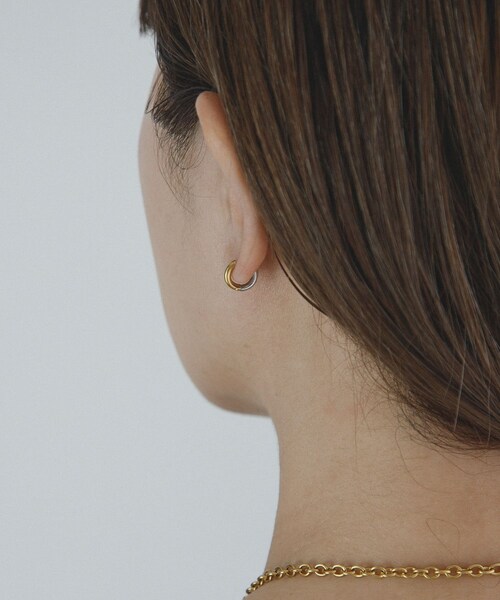 URBAN RESEARCH Sonny Label（アーバンリサーチサニーレーベル）の「ステンレスツートーンフープピアス（ピアス（両耳用）・レディース・MIX・One）」の2枚目の写真