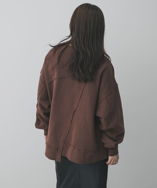 SENSE OF PLACE by URBAN RESEARCH（センスオブプレイスバイアーバンリサーチ）の「キリカエピグメントルーズスウェット（スウェット・レディース・CHARCOAL/RED/BROWN・One）」の21枚目の写真