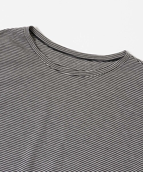 URBAN RESEARCH(アーバンリサーチ)の「ウールコットンロングスリーブカットソー(Tシャツ/カットソー・レディース・OFF WHITE/CHERRY RED/BLACK/BORDER・Free)」の21枚目の写真