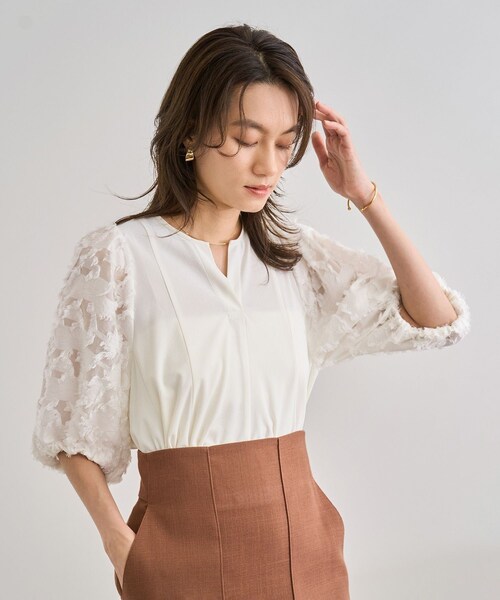 ROPE'（ロペ）の「ジャガードスリーブコンビブラウス/イージーケア（シャツ/ブラウス・レディース・ブラック/ホワイト・F）」の18枚目の写真