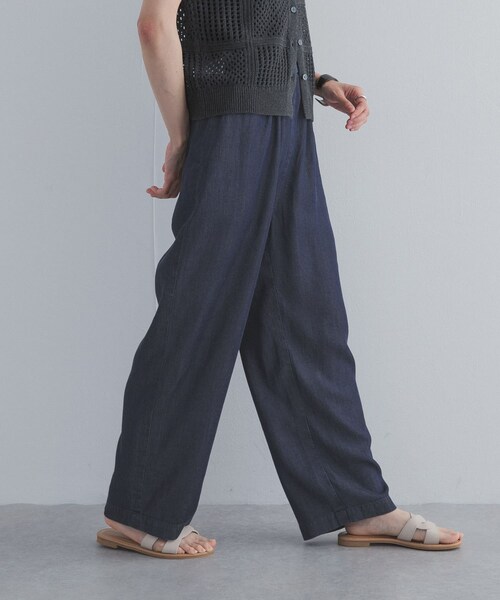 URBAN RESEARCH DOORS（アーバンリサーチドアーズ）の「リヨセルデニムイージーパンツ（デニムパンツ・レディース・BLACK/INDIGO・M/L）」の16枚目の写真