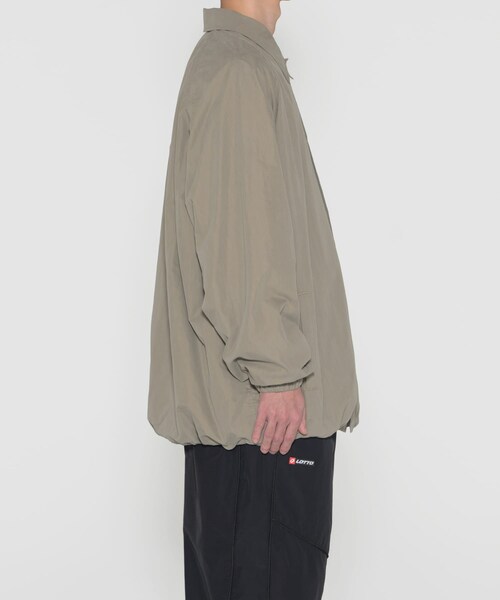 URBAN RESEARCH（アーバンリサーチ）の「LOTTO　AUTHENTIC COACH JACKET（ブルゾン・メンズ・KHAKI/DULL BLUE/GRAPHITE/INK BLACK・M/L/XL/XXL）」の20枚目の写真