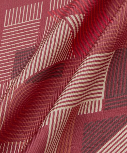 ROPE'（ロペ）の「RモノグラムシルクスカーフS（バンダナ/スカーフ・レディース・ベージュ/ブルー系/レッド・F）」の9枚目の写真