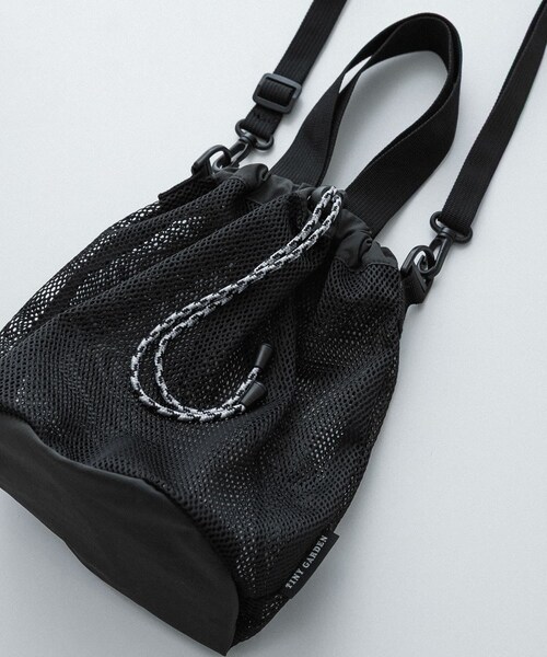 EKAL(エカル)の「TINY GARDEN PRODUCTS ストロール2WAYメッシュバッグ(ハンドバッグ・レディース・BLACK/GRAY・One)」の8枚目の写真