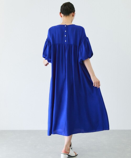 Jayro(ジャイロ)の「袖ボリュームワンピース(ワンピース・レディース・ブラック/ブルー/ピンク・F)」の12枚目の写真