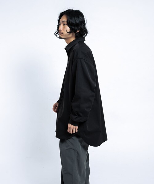 EKAL(エカル)の「SOLOTEXツイルレギュラーカラーシャツ(シャツ/ブラウス・メンズ・ネイビー/ブラック・M/L)」の9枚目の写真