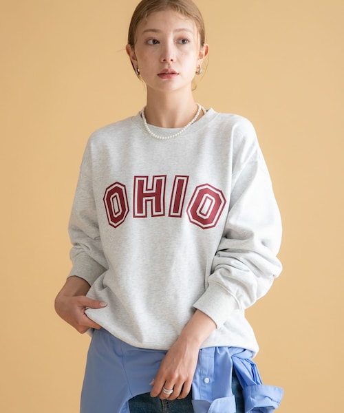 URBAN RESEARCH Sonny Label（アーバンリサーチサニーレーベル）の「GEM SPORTSWEAR　クルーネックロゴスウェット（スウェット・レディース・スミクロ/オートミール/ネイビー・M/L）」の2枚目の写真