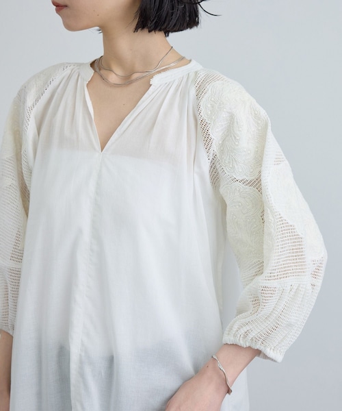 ADAM ET ROPE'(アダムエロペ)の「【WEB限定】ネット刺繍レースワンピース(ワンピース・レディース・ブラック/オフホワイト・F)」の20枚目の写真