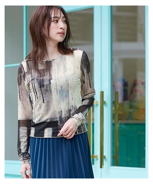 nissen（ニッセン）の「プリントシアートップス（Tシャツ/カットソー・レディース・グレー系タテ柄/ライトグリーン系ニュアンス柄・S/M/L/LL）」の7枚目の写真
