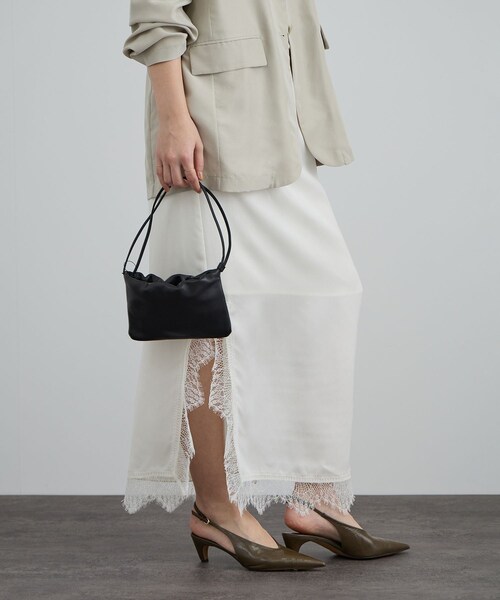 ADAM ET ROPE'（アダムエロペ）の「【NOTHING WRITTEN（ナッシングリトゥン）】NELLA STRAP MINI BAG（ハンドバッグ・レディース・ブラック/ベージュ系・F）」の22枚目の写真