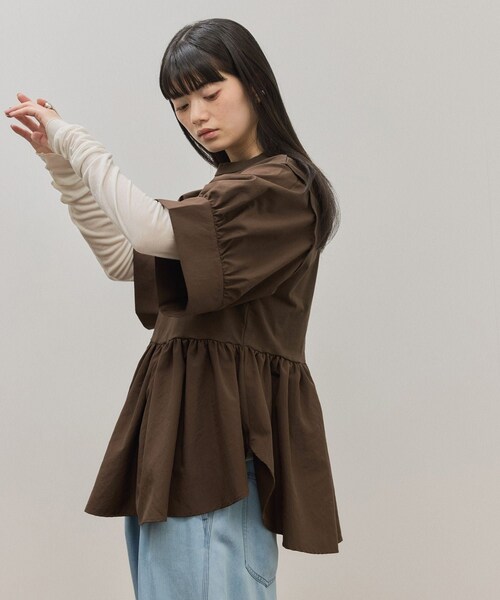 ADAM ET ROPE'(アダムエロペ)の「【サステナブル】・【定番】バウンスカフスプルオーバー/接触冷感/UVカット(Tシャツ/カットソー・レディース・ブラック/ホワイト/ダークブラウン/ピンク・F)」の11枚目の写真
